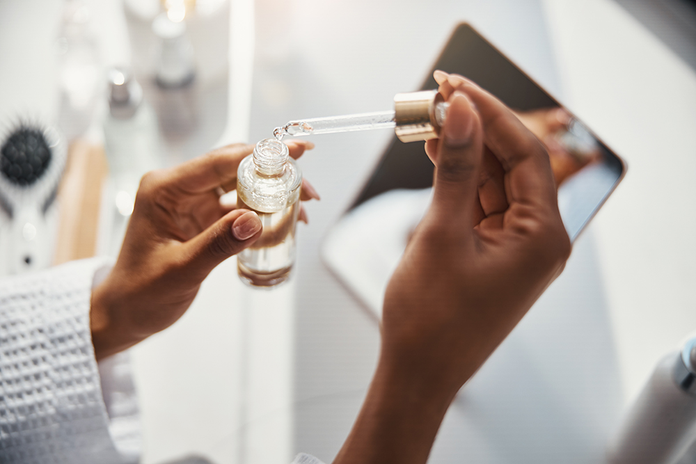 Niacinamide vs Hyaluronic Acid: The Ultimate Guide to Radiant Skin